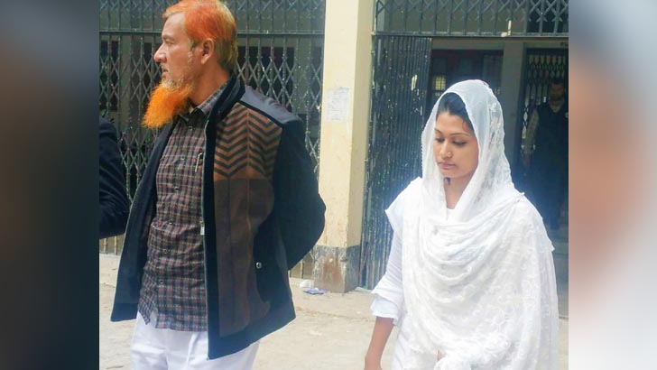 প্রাণভয়ে ঢাকার আদালতে মামলা বদলি চান মিন্নি