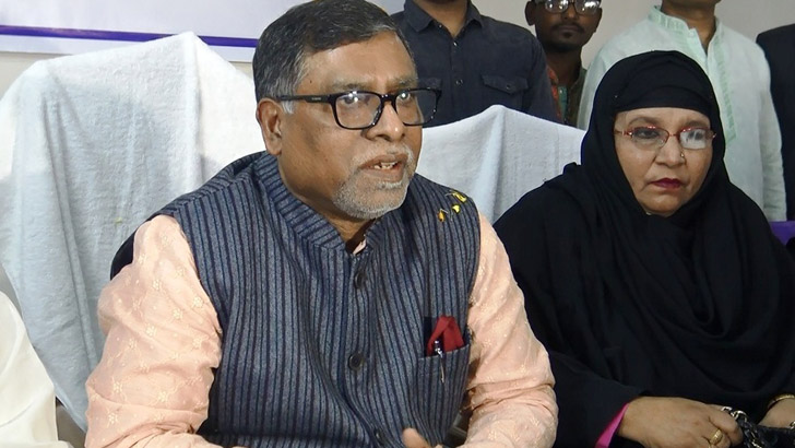 করোনাভাইরাস নিয়ে গুজব ছড়ানো ব্যক্তিরা দেশের মঙ্গল চায় না: স্বাস্থ্যমন্ত্রী