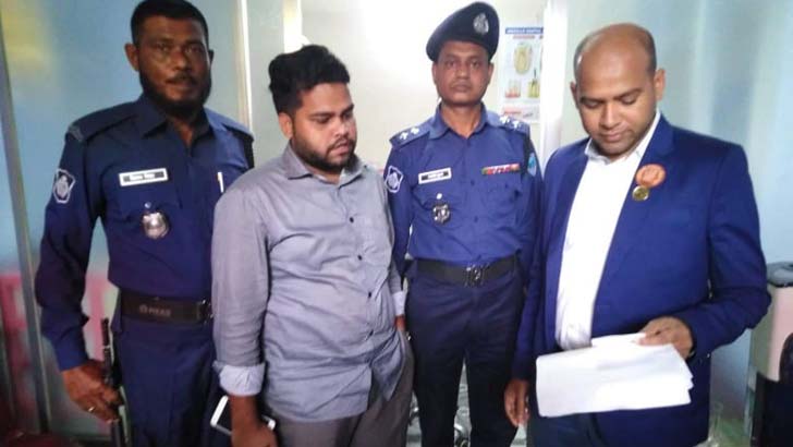 ডিগ্রি না নিয়েও হেলাল নামকরা ডেন্টিস্ট!