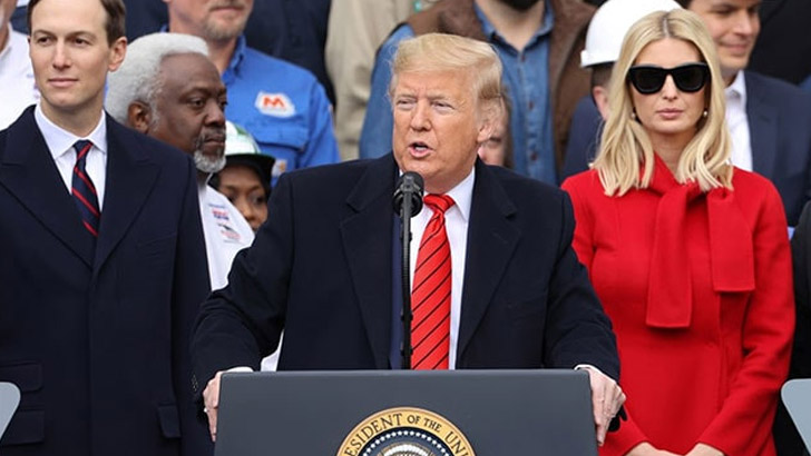 ভারত বহু বছর ধরেই আমাদের কঠিন আঘাত করছে: ট্রাম্প