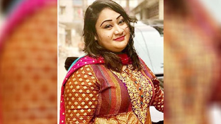 তারকা হোটেলে ‘ককটেল পার্টি’র আয়োজন করতেন পাপিয়া