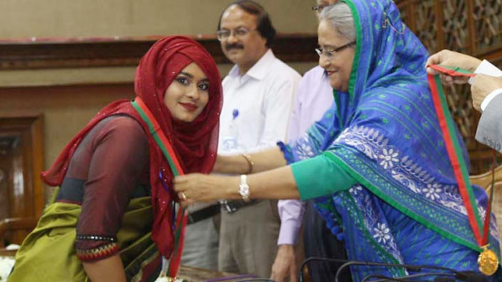 প্রধানমন্ত্রী স্বর্ণপদক পেলেন ১৭২ শিক্ষার্থী