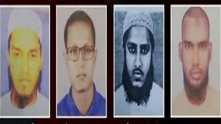 ওমরাহ পালনে গিয়ে বাকৃবির ৪ শিক্ষার্থী নিখোঁজ