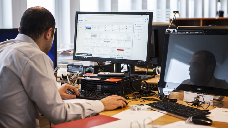 ১০ হাজার বছরের হিসাব ১ মিনিটে মেলাবে যে কম্পিউটার!