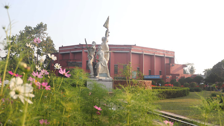 বাকৃবিতে চাকরির প্রলোভন দেখিয়ে অর্থ আত্মসাৎ