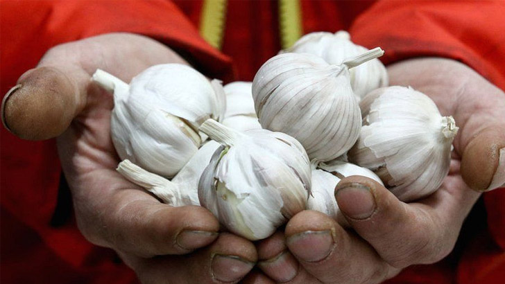 ফেসবুকে ছড়িয়েছে করোনাভাইরাস সংক্রান্ত যেসব ভুয়া পরামর্শ