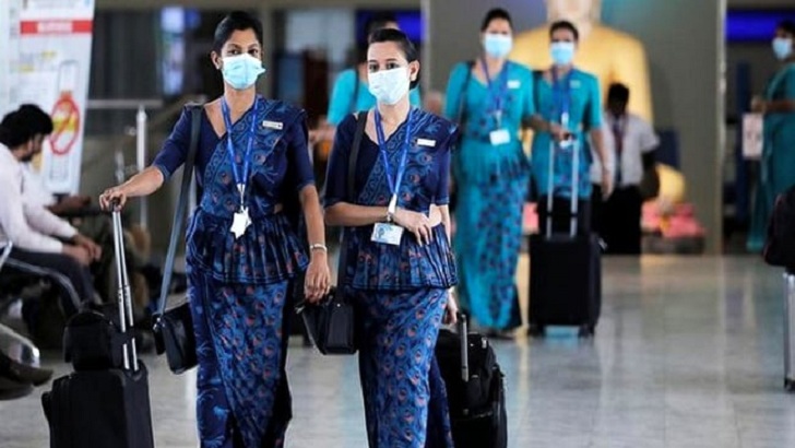 যে কোনো মুহূর্তে চাকরি হারানোর শঙ্কায় ভারতীয়রা!