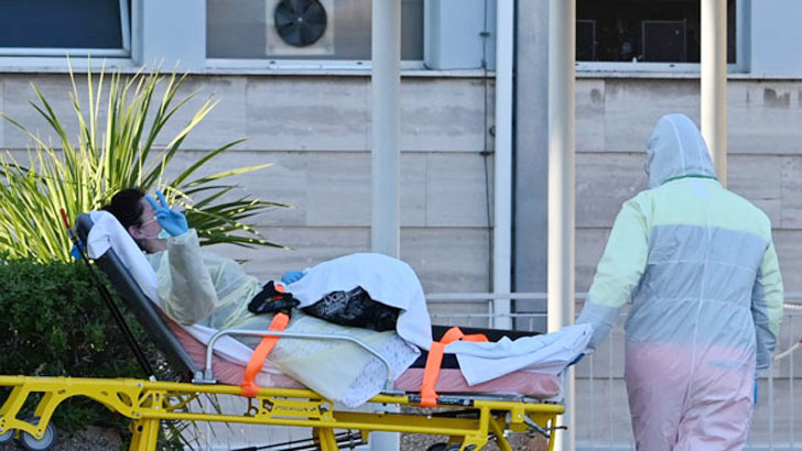 করোনার সংক্রমণ শেষ হতে সময় লাগবে কয়েক বছর: বলছেন চিকিৎসকরা