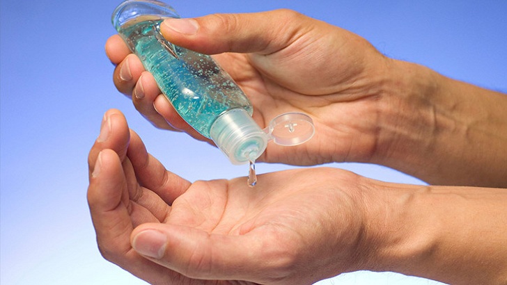 হ্যান্ড স্যানিটাইজার: বড় বাধা রেক্টিফাইড স্পিরিটের ওপর মাদক শুল্ক