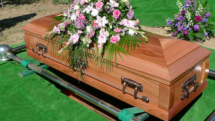 করোনায় আক্রান্ত ব্যক্তির লাশ দাফনে কী ঝুঁকি আছে?