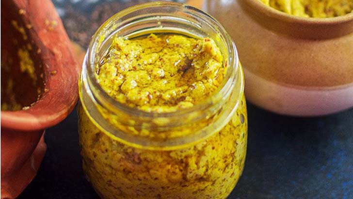 ঘরেই তৈরি করুন মুখরোচক কাঁচা আমের কাসুন্দি