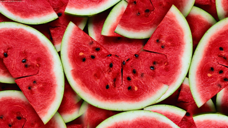 গরমে তরমুজ খেলে ৫ উপকার