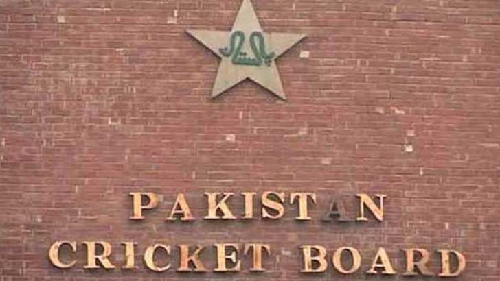 করোনা মোকাবেলায় ১ কোটি ৫ লাখ রুপি দিল পিসিবি