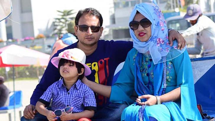 সন্তানের মুখ দেখতে না পারা এক করোনাযোদ্ধা দম্পতির আবেগঘন স্ট্যাটাস