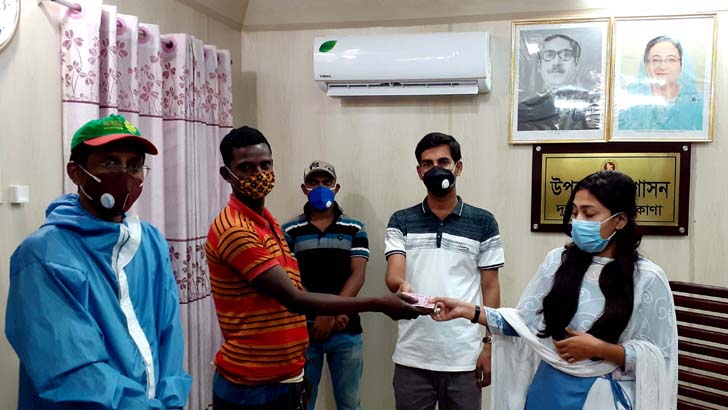প্রধানমন্ত্রীর ত্রাণ তহবিলে সাড়ে ১২ হাজার টাকা দিলেন দুর্গাপুরের শ্রমিক