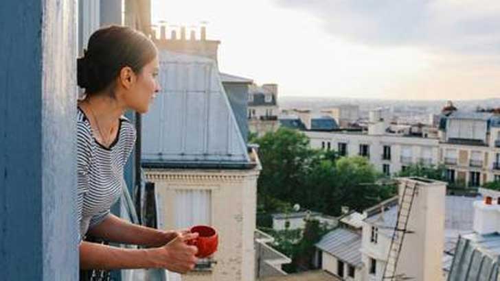 করোনা সংক্রমণে ভেঙে না পড়ে সবার সঙ্গে যোগাযোগ রাখুন