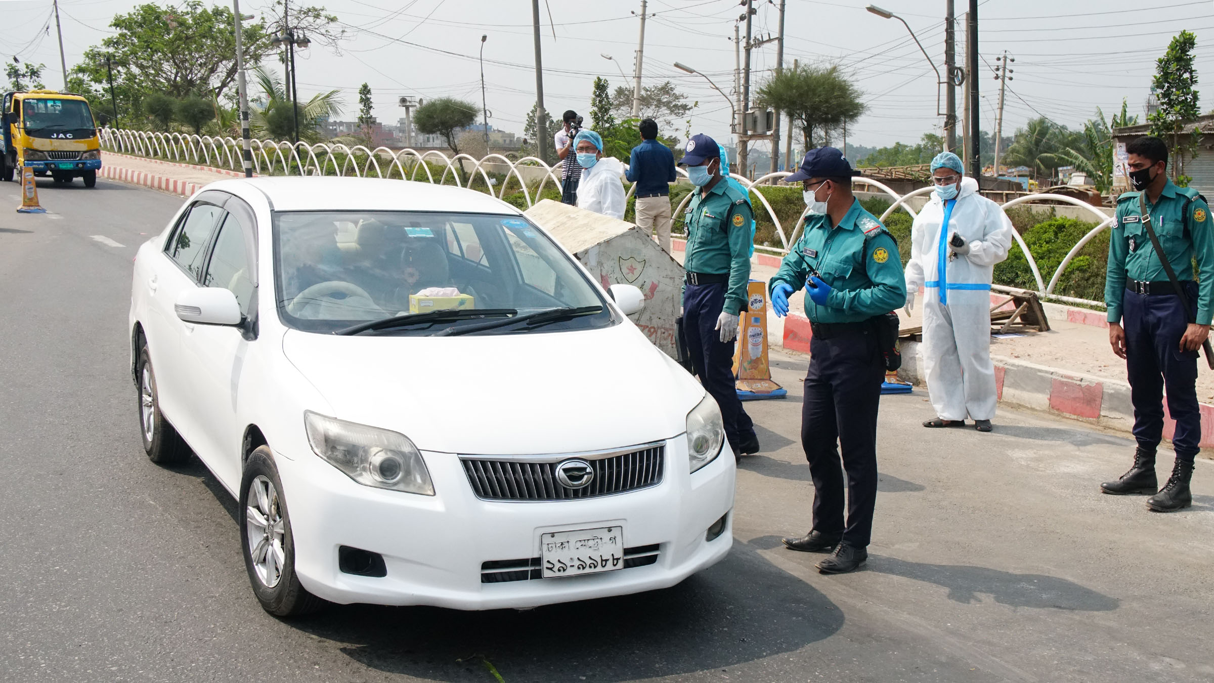 নগদ টাকা বহনে ‘মানি এস্কর্ট’ সার্ভিস দেবে ডিএমপি