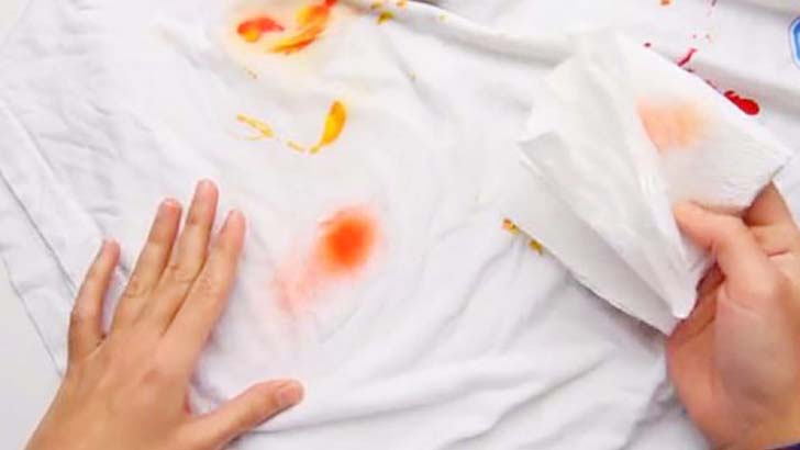 কাপড়ে কালির দাগ তোলার ৪ উপায় 