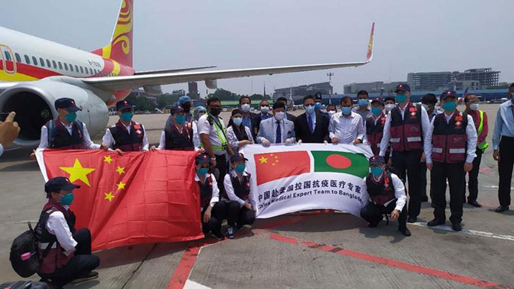 করোনা মোকাবেলায় চীন থেকে ১০ সদস্যের মেডিকেল টিম ঢাকায়