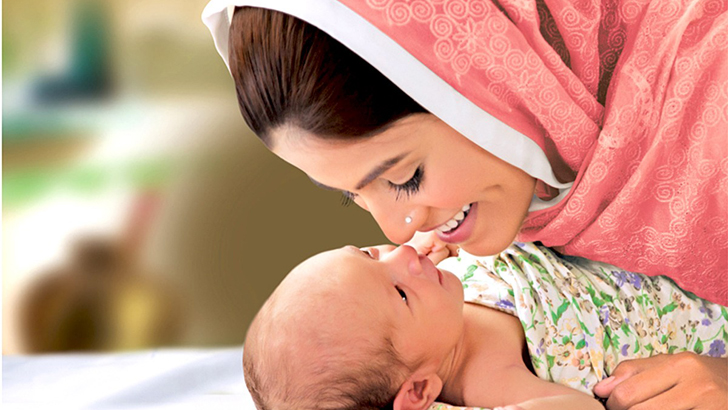 ‘শিশুকে বুকের দুধ খাওয়াতে পারবেন করোনা আক্রান্ত মা’