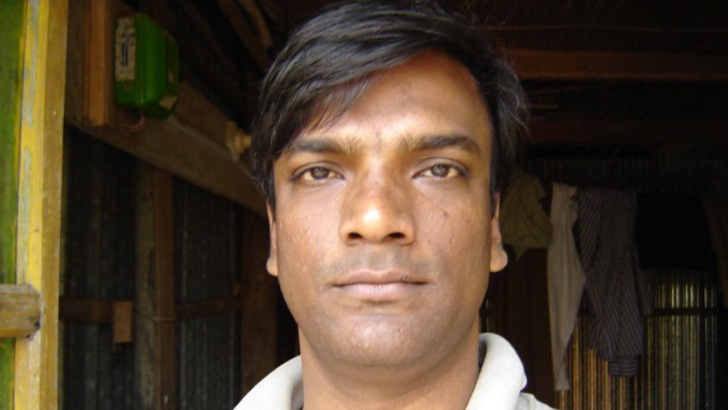 নাসিমকে নিয়ে কটূক্তি, মধ্যরাতে রাবি শিক্ষক গ্রেফতার
