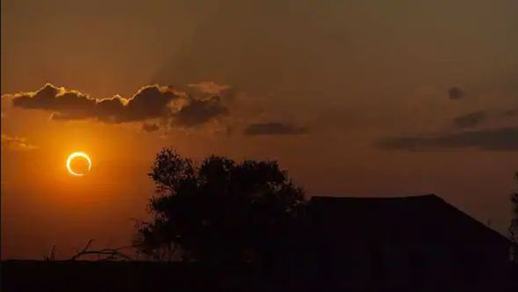 খালি চোখে সূর্যগ্রহণ দেখা ক্ষতিকর, কী করবেন