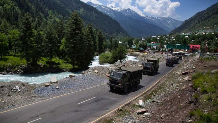 চীন সীমান্তে অস্ত্র পরিচালনায় ভারতীয় বাহিনীকে পূর্ণ স্বাধীনতা