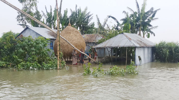 বন্যায় কুড়িগ্রামে ৫ জনের মৃত্যু