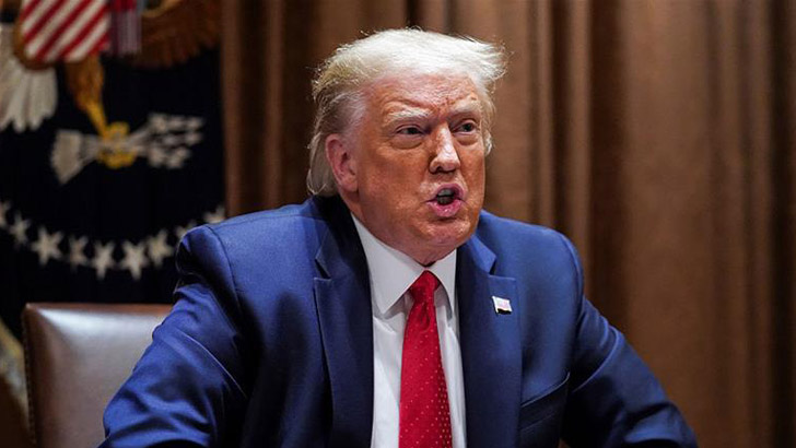 আরও চীনা কনস্যুলেট বন্ধের ইঙ্গিত ট্রাম্পের