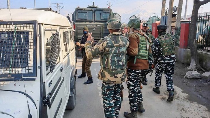 দিল্লিতে সহকর্মীকে গুলি করে আত্মঘাতী পুলিশ অফিসার!