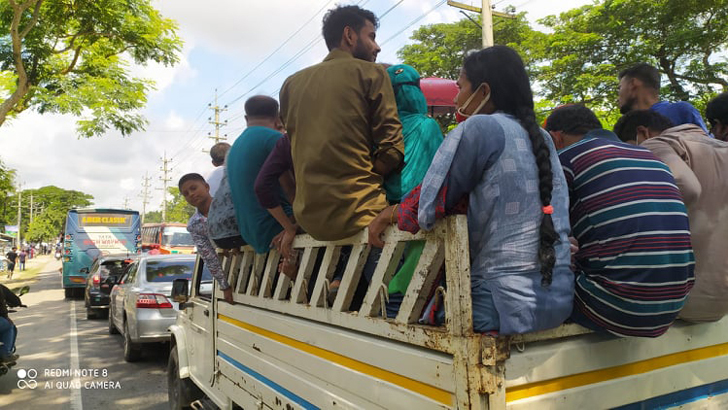 পাটুরিয়ায় ২০ কিলোমিটার গাড়ির লাইন