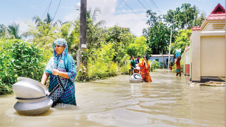 উত্তর ও পূর্বাঞ্চলের পানি কমছে