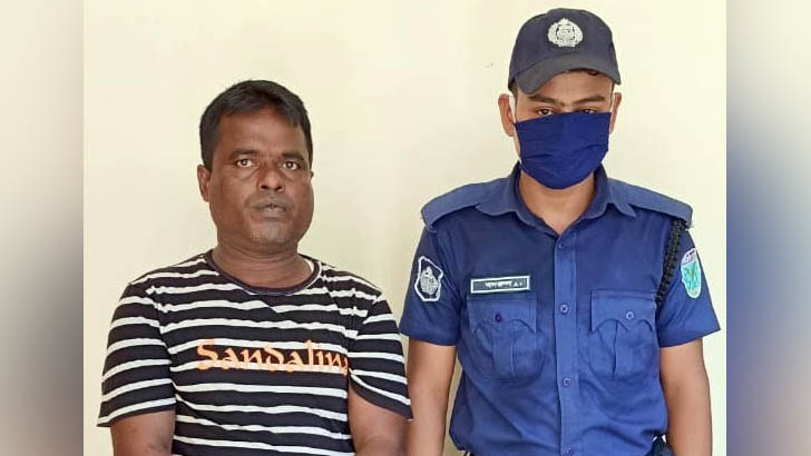 তাহিরপুরে ভারতীয় বিড়ি কারবারি আটক