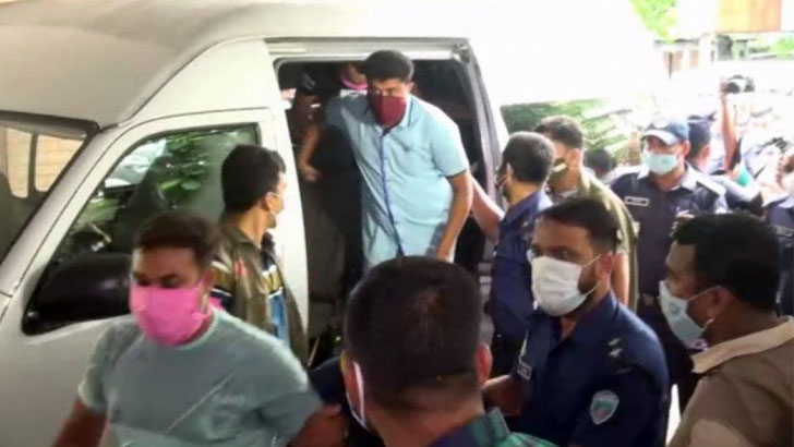 কারা ফটকে জিজ্ঞাসাবাদ করা সেই ৪ আসামিকে রিমান্ডে নিতে চায় র‌্যাব