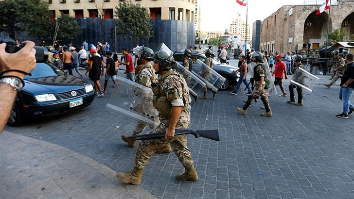 লেবাননে ক্ষমতা যাচ্ছে সেনাবাহিনীর হাতে 