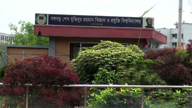 বশেমুরবিপ্রবির চুরি হওয়া ৩৪ কম্পিউটার ঢাকায় উদ্ধার, গ্রেফতার ২