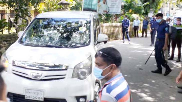 এমপি মোকাব্বিরের গাড়িতে হামলা, বক্তব্যের সঙ্গে এজাহারের মিল নেই