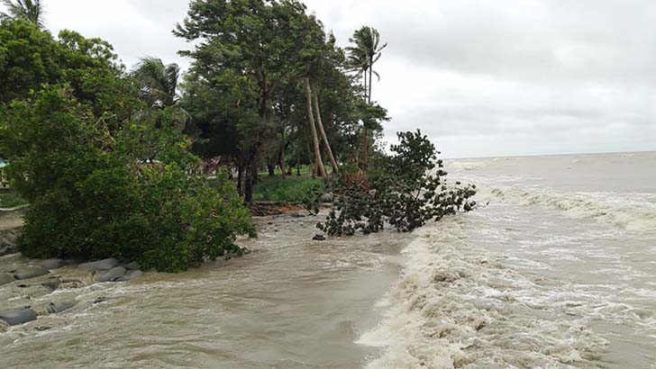 কুয়াকাটা সৈকত রক্ষায় জরুরি পদক্ষেপ নেয়ার আহ্বান