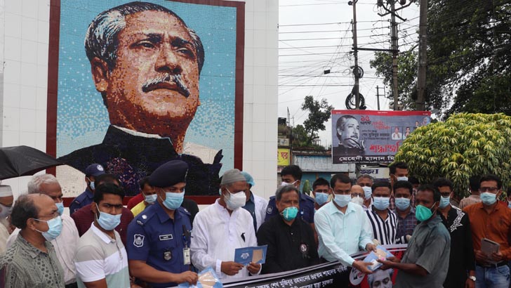 ‘বাঙালিকে শ্রদ্ধা করলেই বঙ্গবন্ধুকে শ্রদ্ধা করা হবে’