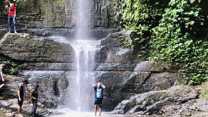 খাগড়াছড়ির নতুন ঝরনা ‘তুয়ারি মাইরাং’