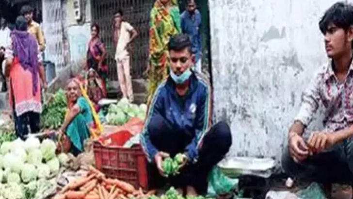 ভারতকে বিশ্বকাপ জেতানো ক্রিকেটার এখন সবজি বিক্রেতা!