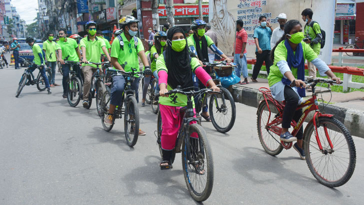 বরিশালে সাইকেল লেন করাসহ বিভিন্ন দাবিতে সাইকেল র‌্যালি