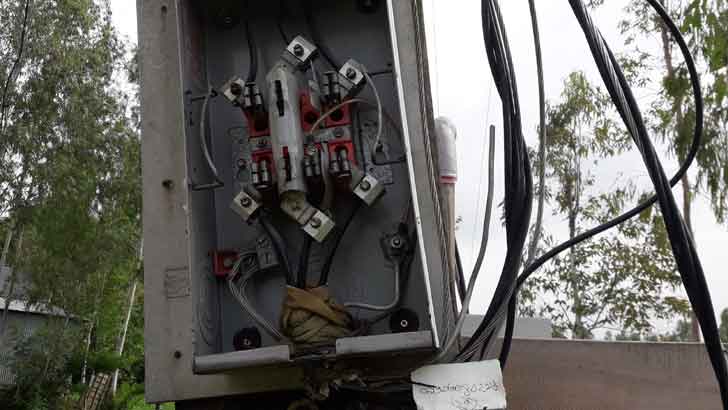 সিংড়ায় চিরকুট লিখে বৈদ্যুতির মিটার চুরি করছে দুর্বৃত্তরা