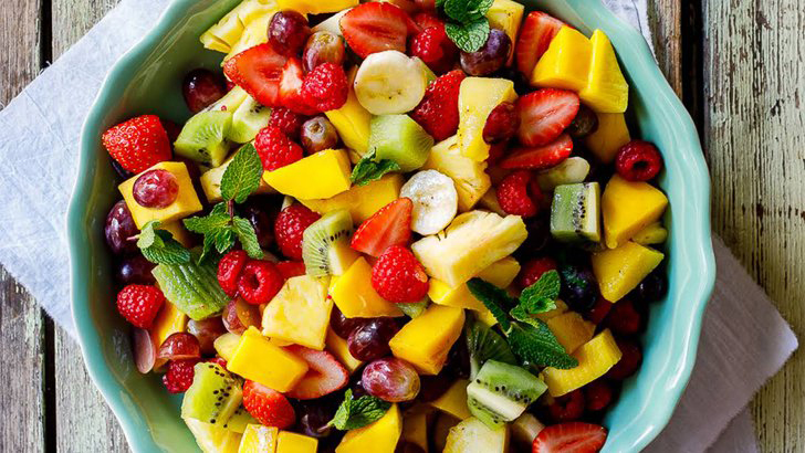 গরমে খান আনারস-টমেটো সালাদ