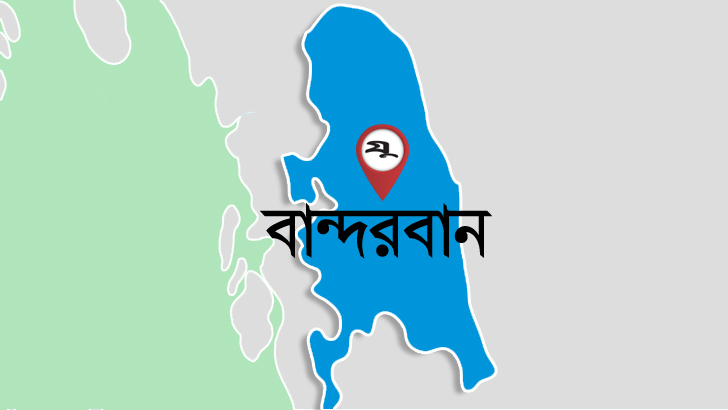 বাঁশ কাটতে গিয়ে পাহাড় ধসে যুবক নিখোঁজ