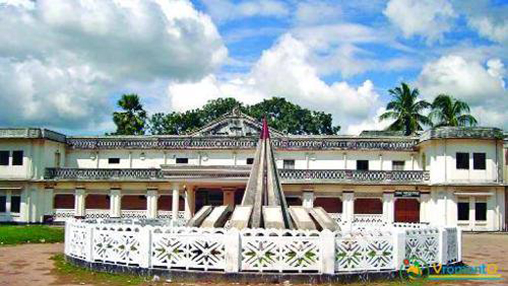 বীরচন্দ্র নগর মিলনায়তন ও পাঠাগার ভবন রক্ষায় ৫০ নাগরিকের বিবৃতি