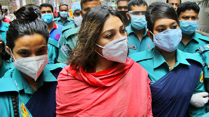 ডা. সাবরিনার আইনজীবীদের সব নথি দেয়ার নির্দেশ