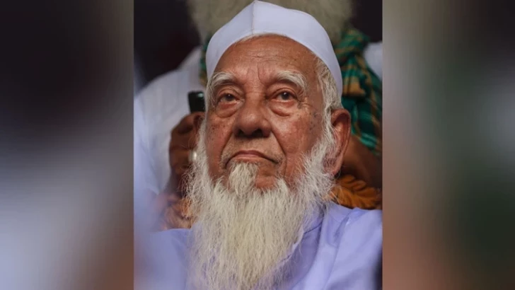 আল্লামা শফীর দাফন মাদ্রাসাতেই