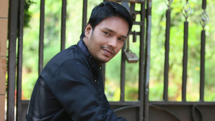 ৪ বছর পর নতুন গান নিয়ে ‘দূরে কোথাও’খ্যাত শিল্পী তৌসিফ