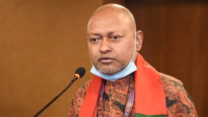 বেরোবি ভিসির বিরুদ্ধে ঢাবি অধ্যাপকের লেখা কলাম নিজের নামে প্রকাশের অভিযোগ